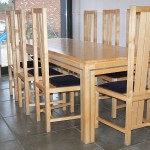 Dining Room Table & Chairs